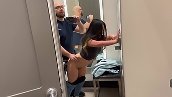 Amateur Asian Beauty Gives Blow Job In Dressing Room